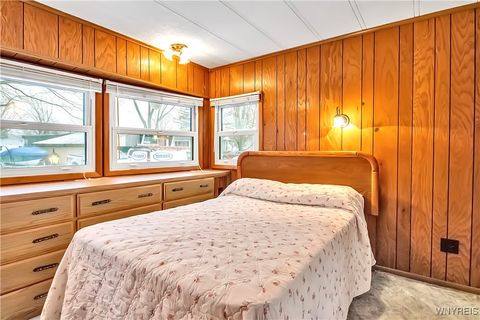 Tiny photo for 41 S Roxbury Drive, Hamburg, NY 14075 (MLS # B1655505)