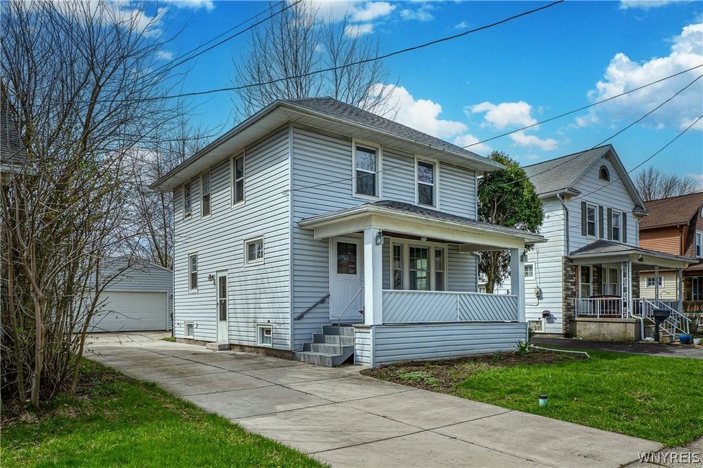 Photo of 35 Fuller Avenue, Tonawanda, NY 14150 (MLS # B1674330)