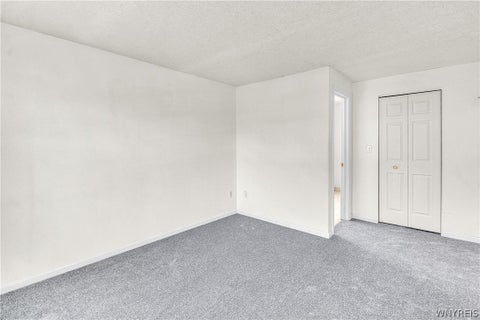 Tiny photo for 33 Olde Stone Lane, Lancaster, NY 14086 (MLS # B1725991)