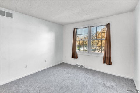 Tiny photo for 33 Olde Stone Lane, Lancaster, NY 14086 (MLS # B1725991)