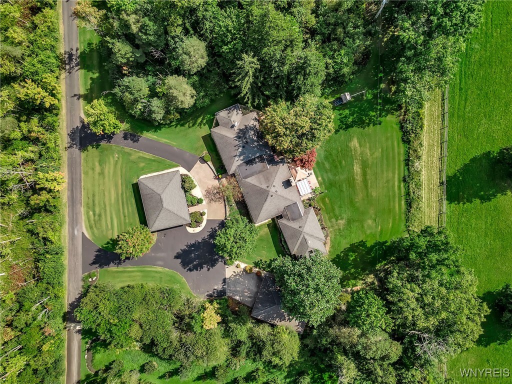 1090 N Davis Road, Elma, New York image 27