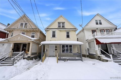 Photo of 132 Ontario Street, Buffalo, NY 14207 (MLS # B1660611)