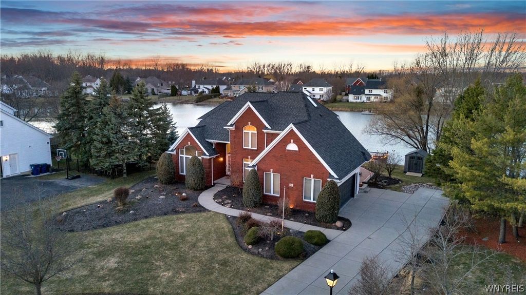 Photo of 52 Brynstone Court, Amherst, NY 14228 (MLS # B1666317)