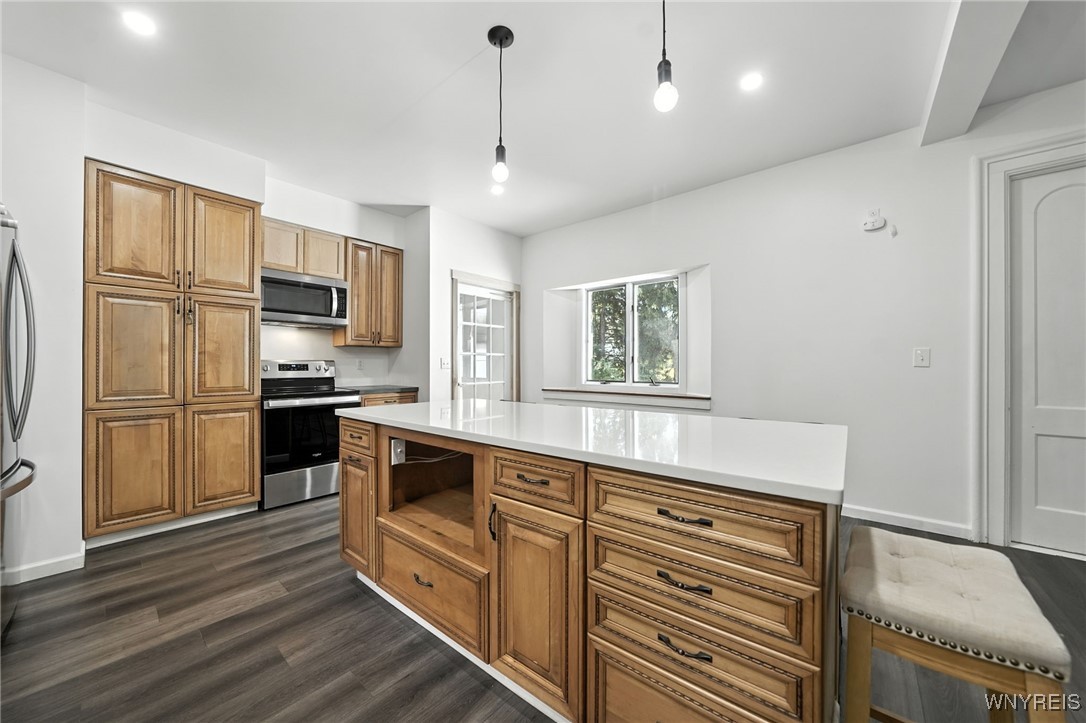 Ridgeway, New York 14103, United States, 4 Bedrooms Bedrooms, ,2 BathroomsBathrooms,Residential,Active,195143