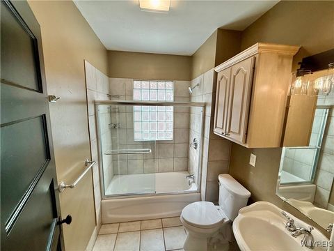 Tiny photo for 95 Inwood Place #2, Buffalo, NY 14209 (MLS # B1660872)