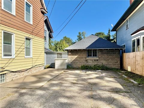 Tiny photo for 95 Inwood Place #2, Buffalo, NY 14209 (MLS # B1660872)