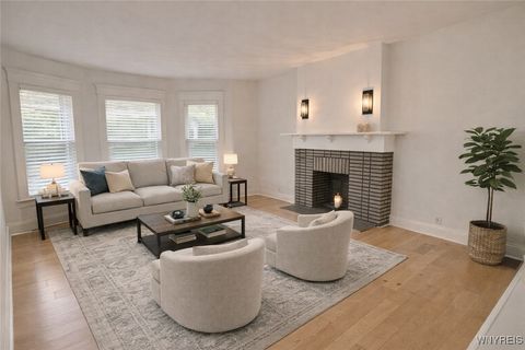 Tiny photo for 95 Inwood Place #2, Buffalo, NY 14209 (MLS # B1660872)