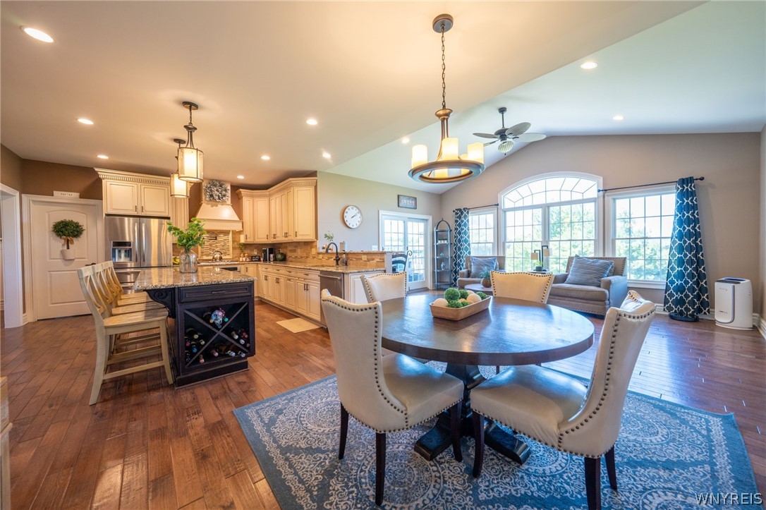 5670 Meadowglen Drive