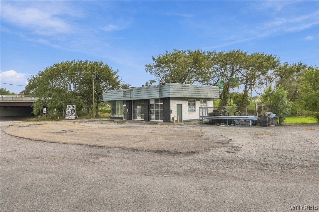 1270 Harlem Road