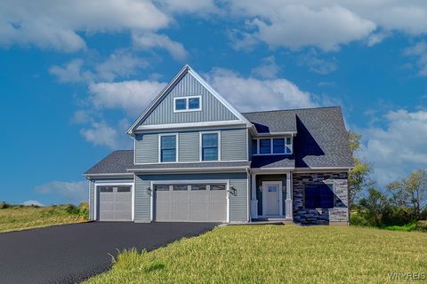 Photo of 5112 Kandefer's Trail, Clarence, NY 14221 (MLS # B1656359)