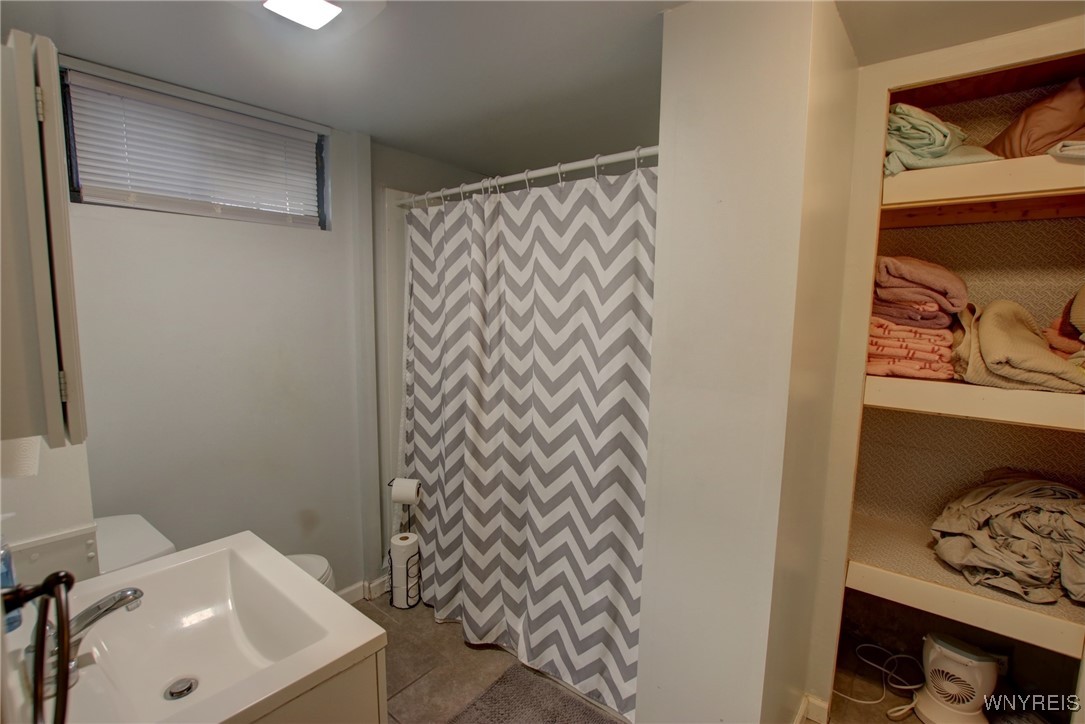 190 W Elmview Avenue, Lackawanna, New York image 36