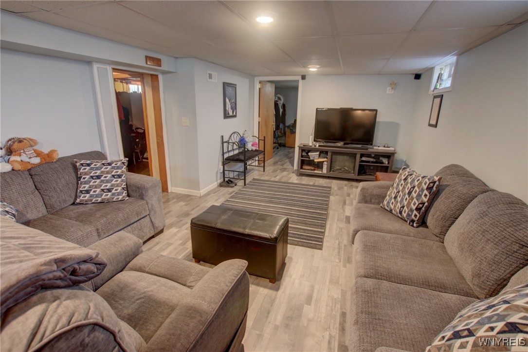 190 W Elmview Avenue, Lackawanna, New York image 39