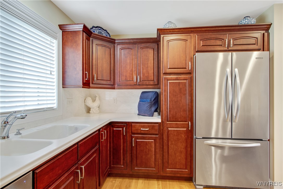 28 Dover Court, Lancaster, New York image 5