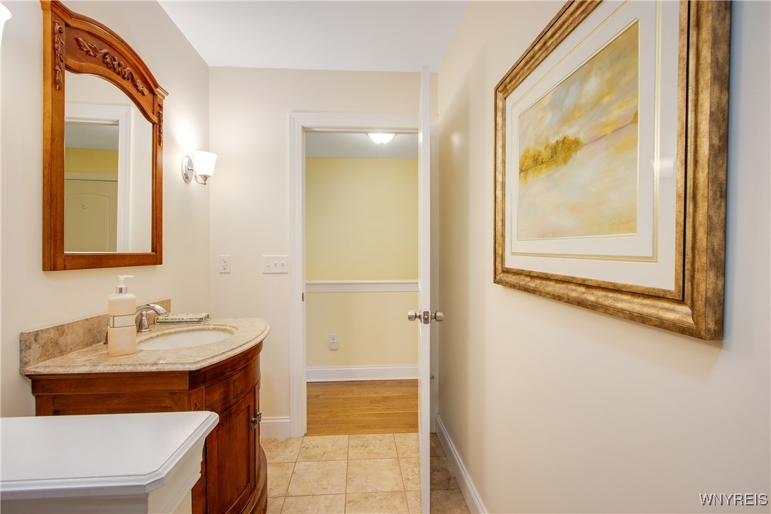 28 Dover Court, Lancaster, New York image 19