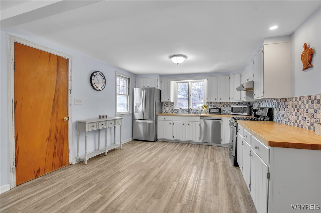 205 N Willow Street, Aurora, New York image 14