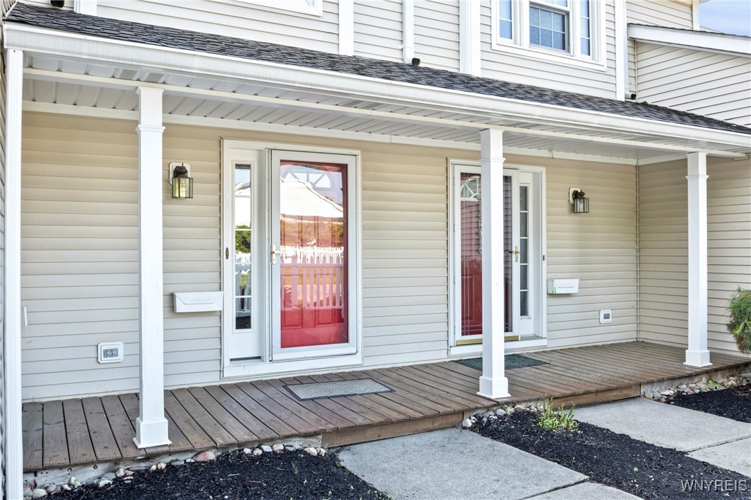 4185 Regents Park, Hamburg, New York image 3