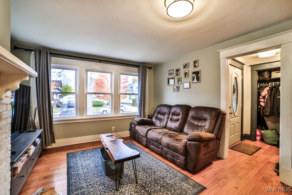 127 Stillwell Avenue