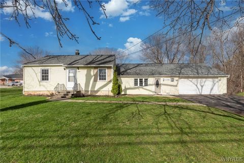 Photo of 11020 Transit Road, Amherst, NY 14051 (MLS # B1670429)