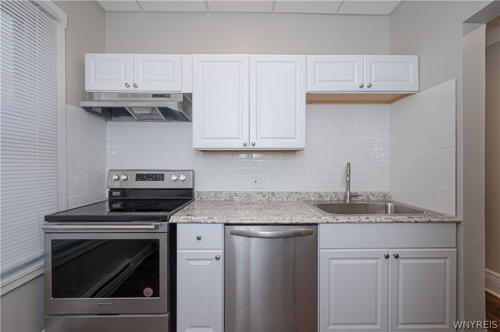 Photo of 2148 Main Unit 3 Street, Buffalo, NY 14214 (MLS # B1677201)