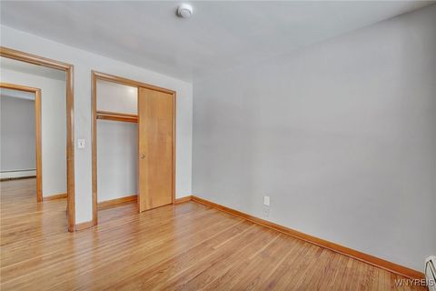 Tiny photo for 8426 Maplewood Drive, Royalton, NY 14067 (MLS # B1655461)