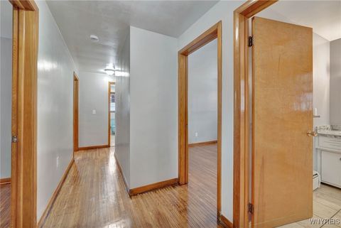 Tiny photo for 8426 Maplewood Drive, Royalton, NY 14067 (MLS # B1655461)