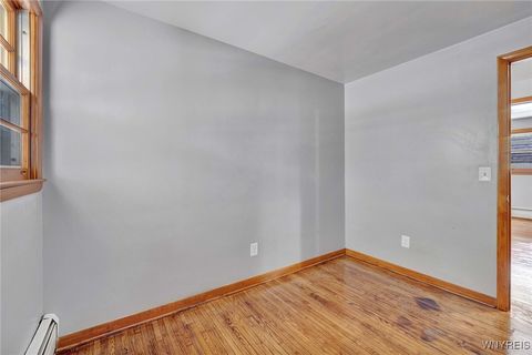 Tiny photo for 8426 Maplewood Drive, Royalton, NY 14067 (MLS # B1655461)