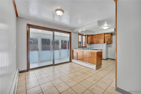 Tiny photo for 8426 Maplewood Drive, Royalton, NY 14067 (MLS # B1655461)