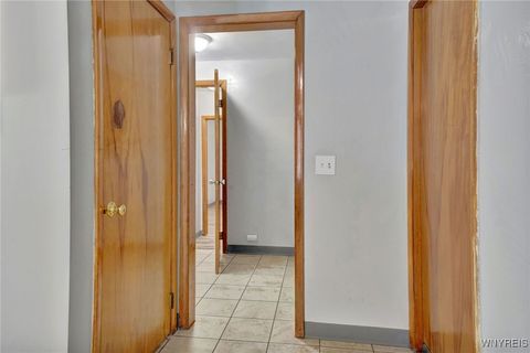 Tiny photo for 8426 Maplewood Drive, Royalton, NY 14067 (MLS # B1655461)