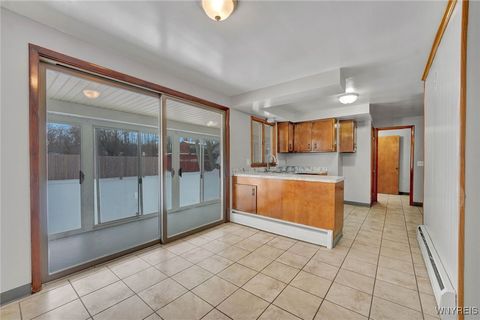 Tiny photo for 8426 Maplewood Drive, Royalton, NY 14067 (MLS # B1655461)