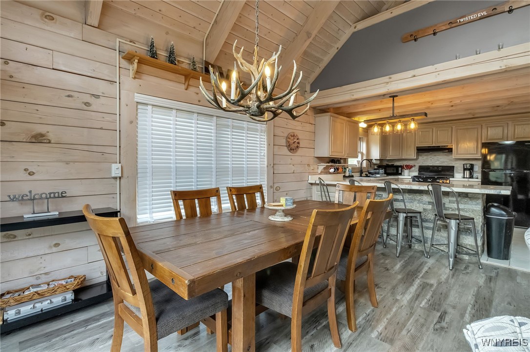 Ellicottville, New York 14731, United States, 5 Bedrooms Bedrooms, ,3 BathroomsBathrooms,Residential,Active,206470