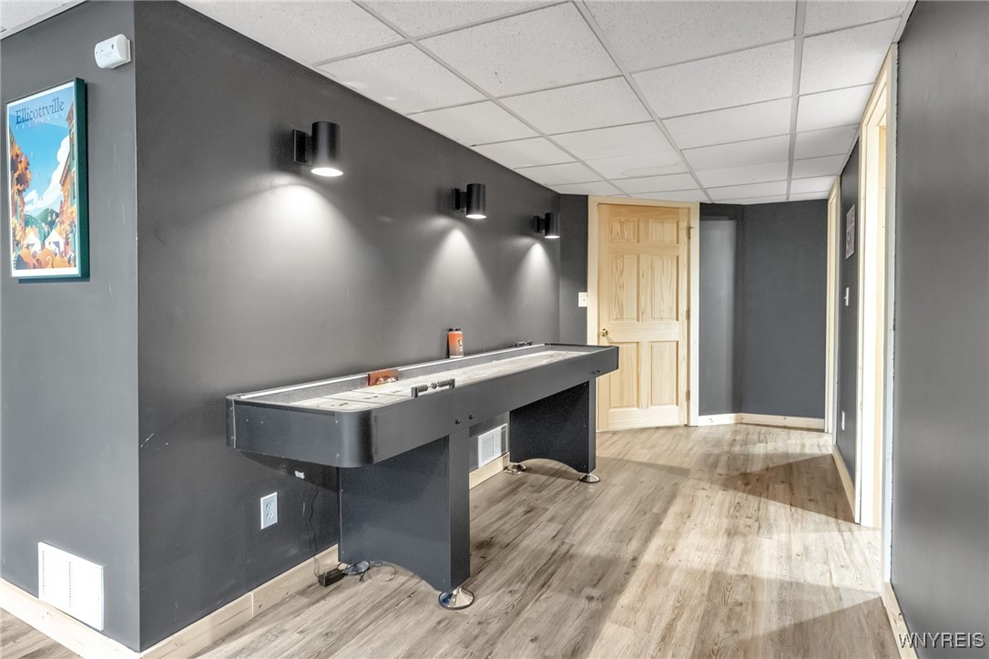 Ellicottville, New York 14731, United States, 5 Bedrooms Bedrooms, ,3 BathroomsBathrooms,Residential,Active,206470