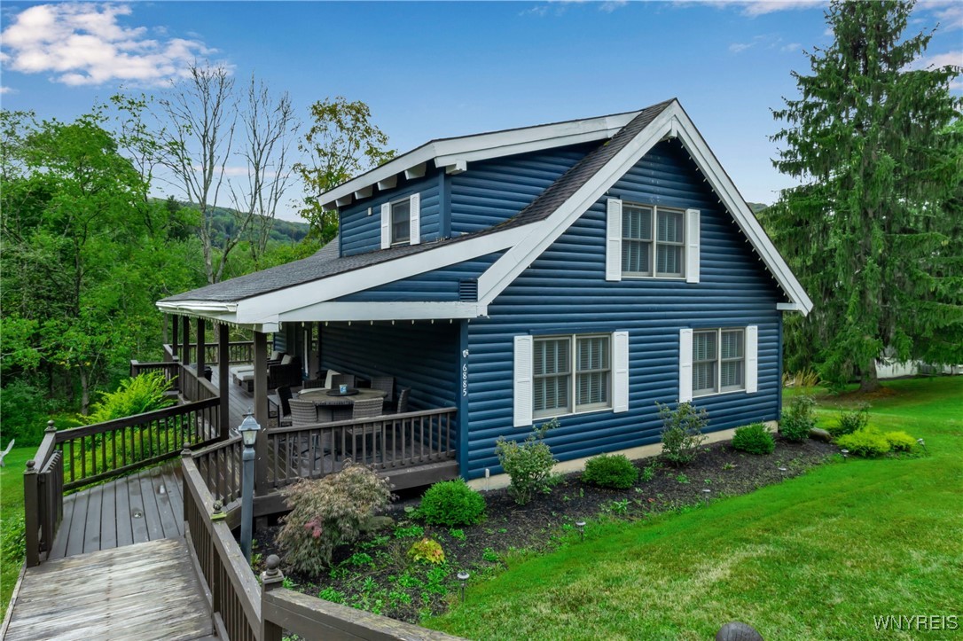 Ellicottville, New York 14731, United States, 5 Bedrooms Bedrooms, ,3 BathroomsBathrooms,Residential,Active,206470