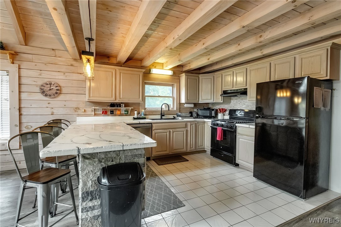 Ellicottville, New York 14731, United States, 5 Bedrooms Bedrooms, ,3 BathroomsBathrooms,Residential,Active,206470