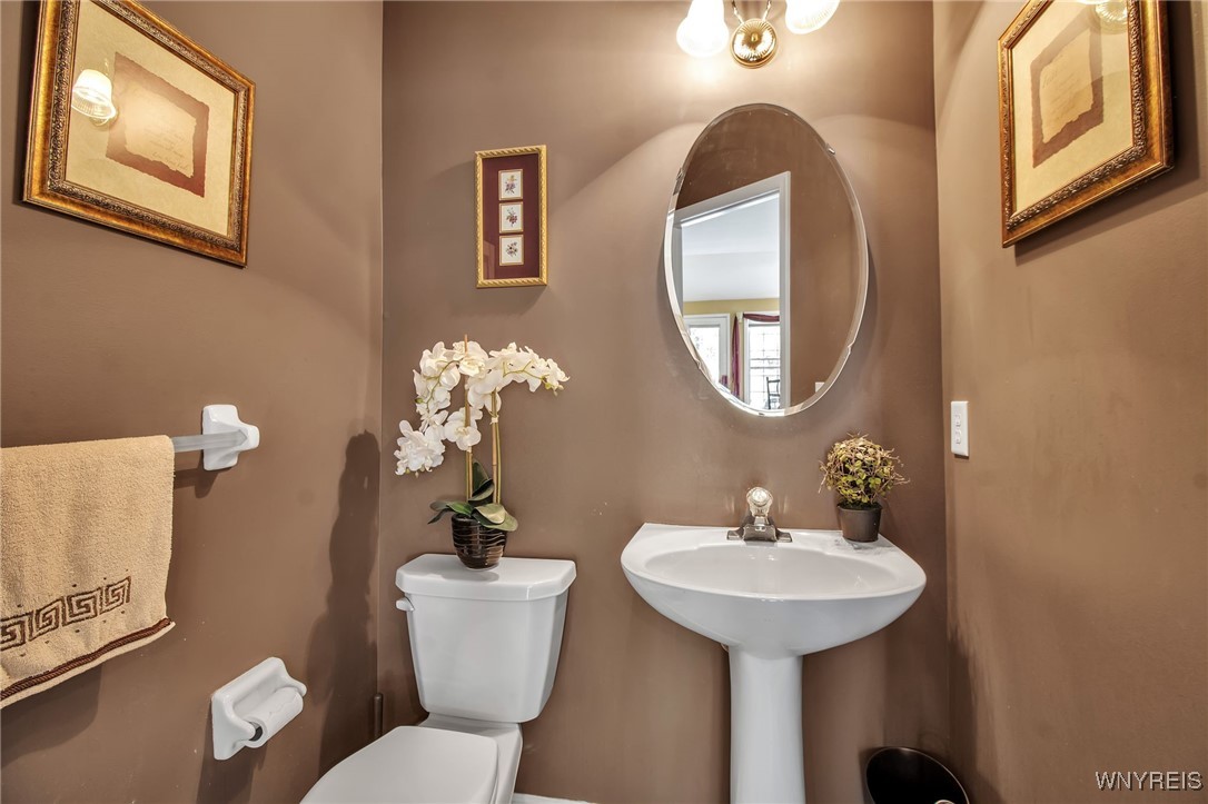 9100 Beech Meadow Court, Clarence, New York image 31