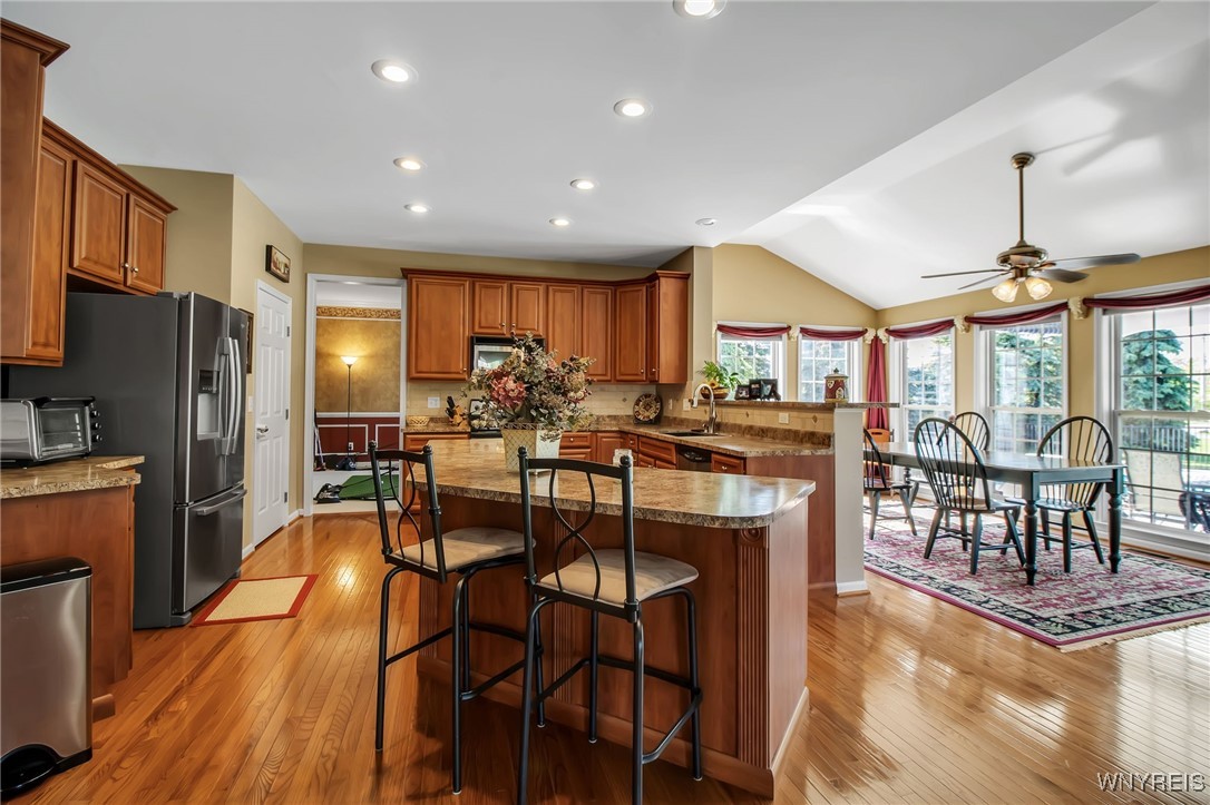 9100 Beech Meadow Court, Clarence, New York image 10