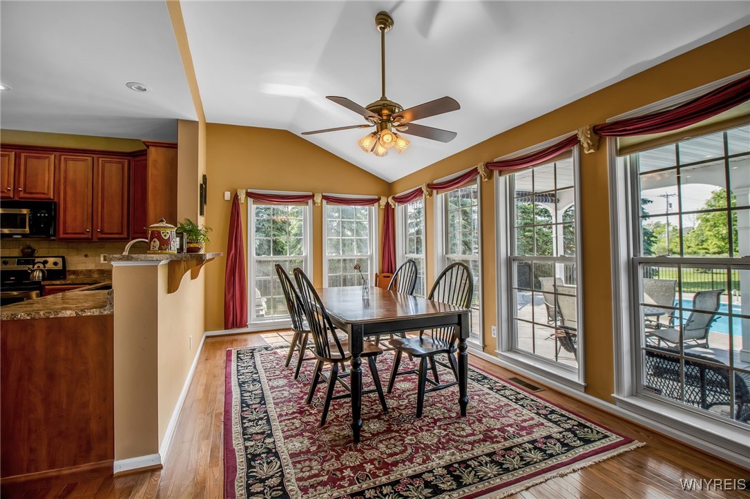 9100 Beech Meadow Court, Clarence, New York image 11