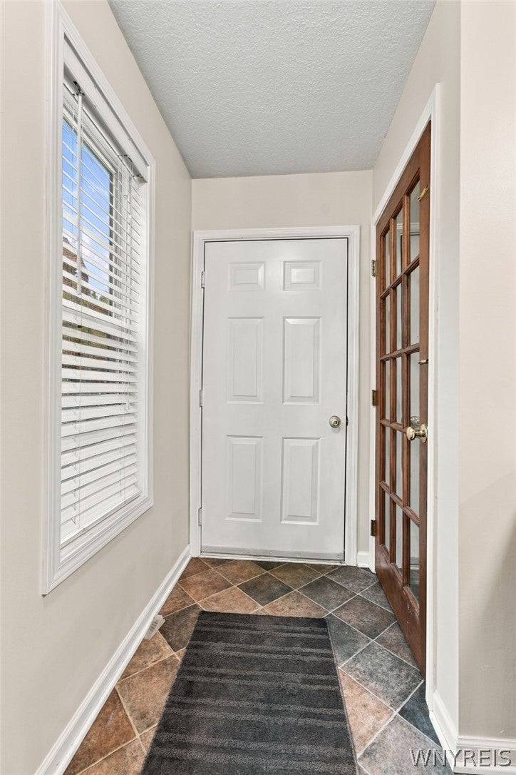 32 Union Common