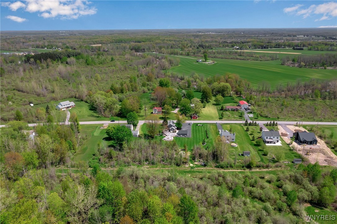 9895 Tonawanda Creek Road, Clarence, New York image 42