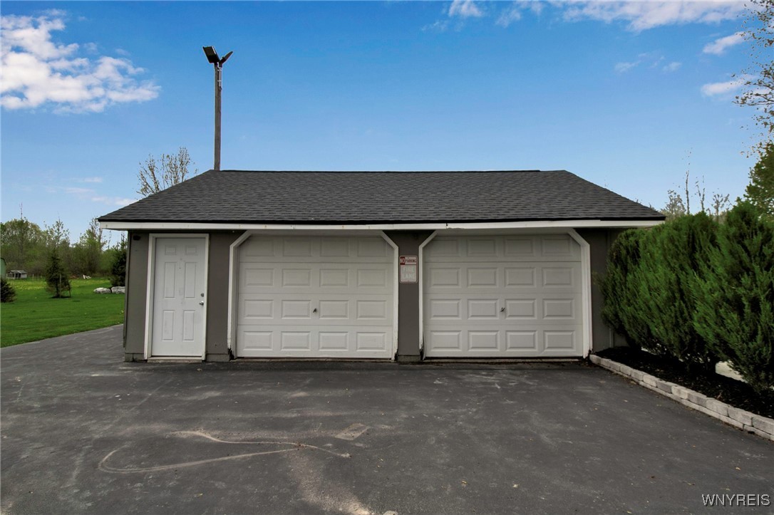 9895 Tonawanda Creek Road, Clarence, New York image 35