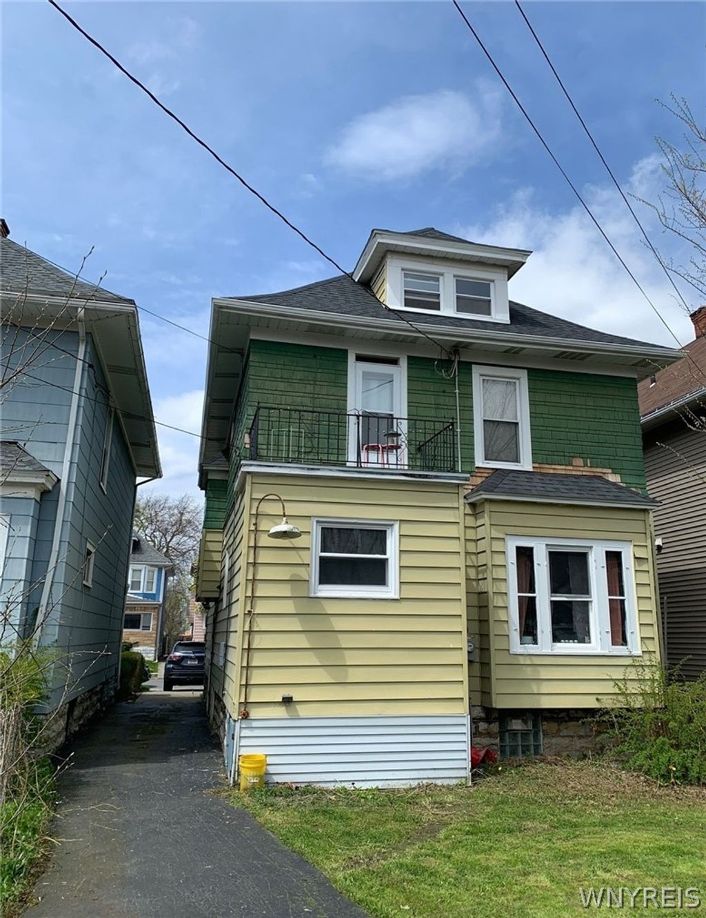 Photo of 77 Meech Avenue, Buffalo, NY 14208 (MLS # B1667939)