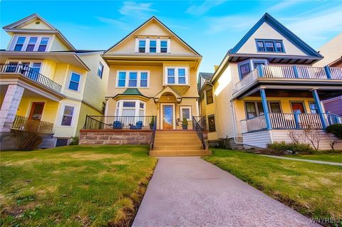 Photo of 54 Granger Place, Buffalo, NY 14222 (MLS # B1595014)