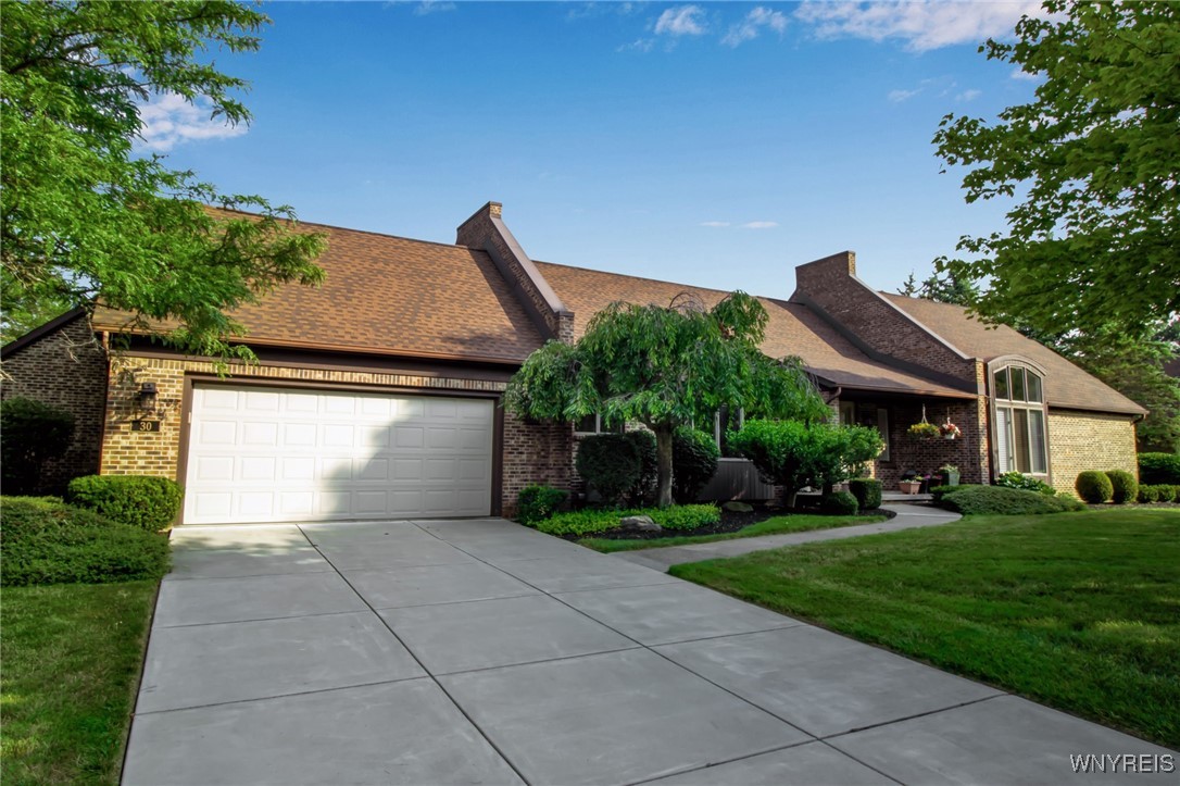 30 Hidden Ridge Cmn Court
