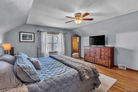 Tiny photo for 801 S Huth Road, Cheektowaga, NY 14225 (MLS # B1688954)
