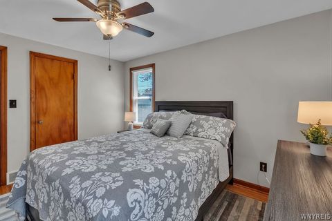 Tiny photo for 801 S Huth Road, Cheektowaga, NY 14225 (MLS # B1688954)