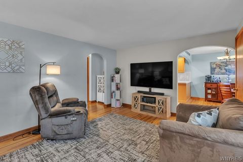 Tiny photo for 801 S Huth Road, Cheektowaga, NY 14225 (MLS # B1688954)