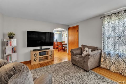 Tiny photo for 801 S Huth Road, Cheektowaga, NY 14225 (MLS # B1688954)