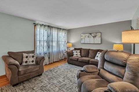 Tiny photo for 801 S Huth Road, Cheektowaga, NY 14225 (MLS # B1688954)