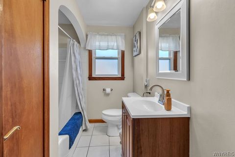 Tiny photo for 801 S Huth Road, Cheektowaga, NY 14225 (MLS # B1688954)