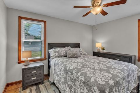 Tiny photo for 801 S Huth Road, Cheektowaga, NY 14225 (MLS # B1688954)