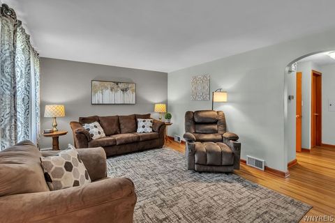 Tiny photo for 801 S Huth Road, Cheektowaga, NY 14225 (MLS # B1688954)
